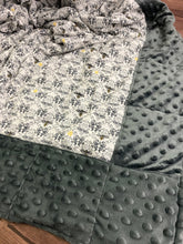 Load image into Gallery viewer, Upgrade blanket with a 5” Minky border