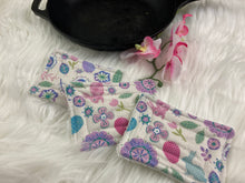 Load image into Gallery viewer, Spring Easter Bunnies Reusable Kitchen Sponges- Perfect for cleaning dishes, counters and Cast Iron Pots. Mesh side for extra cleaning power.