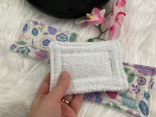 Load image into Gallery viewer, Spring Easter Bunnies Reusable Kitchen Sponges- Perfect for cleaning dishes, counters and Cast Iron Pots. Mesh side for extra cleaning power.