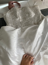 Load image into Gallery viewer, Wedding Dress Quilt - Memory Quilt
