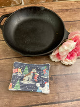 Load image into Gallery viewer, Cute Christmas Dogs Reusable Kitchen Sponges- Perfect for cleaning dishes, counters and Cast Iron Pots. Mesh side for extra cleaning power.
