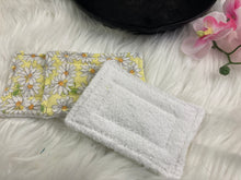 Load image into Gallery viewer, Yellow Daisy Reusable Kitchen Sponges- Perfect for cleaning dishes, counters and Cast Iron Pots. Mesh side for extra cleaning power.
